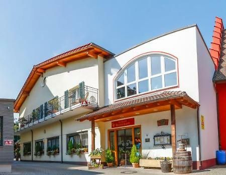 Hotel-Restaurant Zum Ochsen Schallstadt Luaran gambar