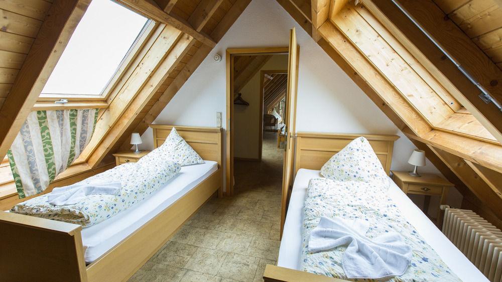 Hotel-Restaurant Zum Ochsen Schallstadt Luaran gambar