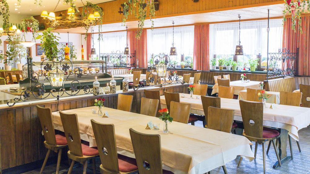 Hotel-Restaurant Zum Ochsen Schallstadt Luaran gambar