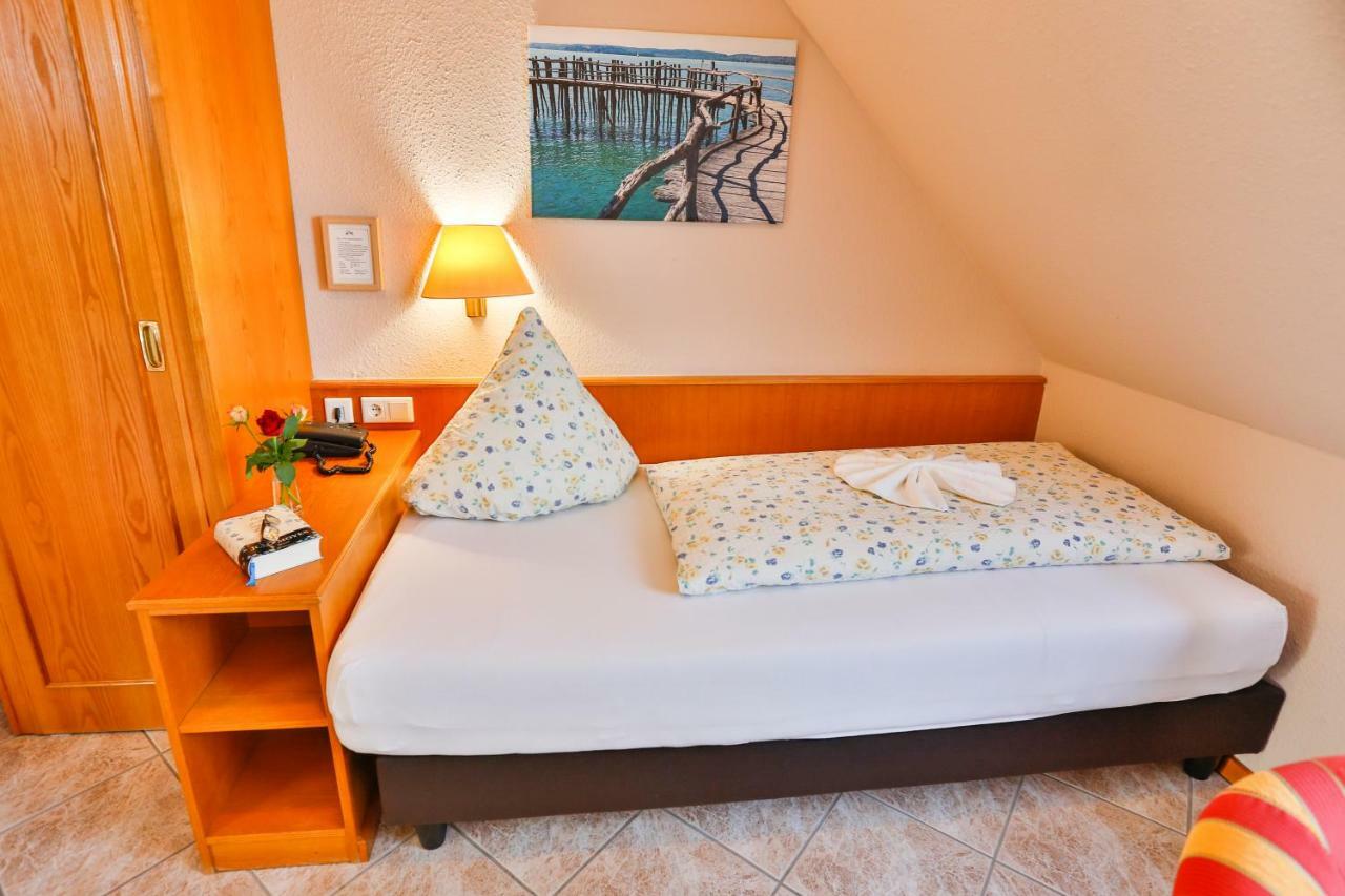 Hotel-Restaurant Zum Ochsen Schallstadt Luaran gambar