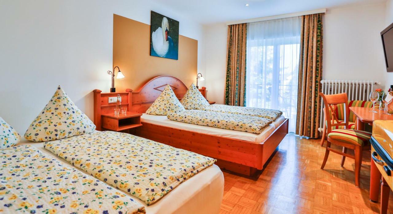 Hotel-Restaurant Zum Ochsen Schallstadt Luaran gambar