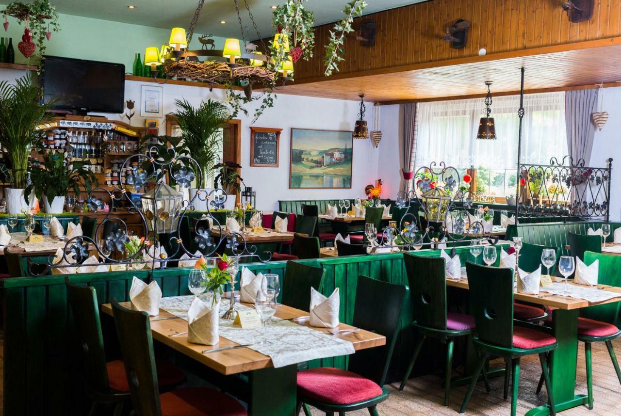 Hotel-Restaurant Zum Ochsen Schallstadt Luaran gambar